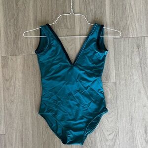 Bullet Pointe Leotard